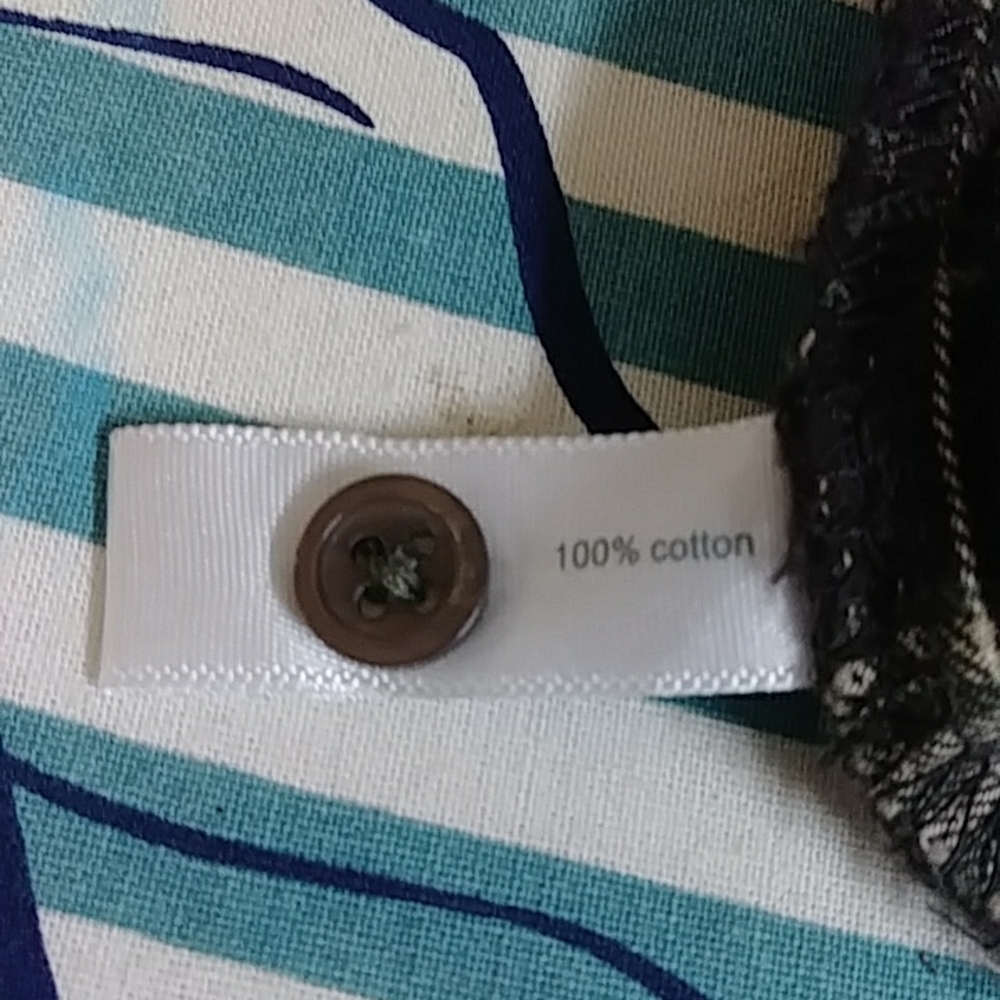 Fastion Bug Blouse - Picture 6 of 6